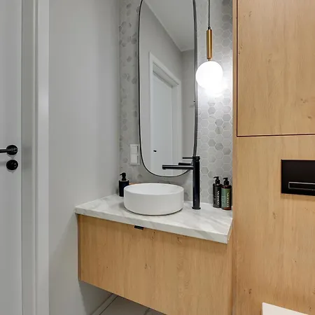 Waterlane Vintage - Fitness & Parking By Downtown Aparthotel 4*