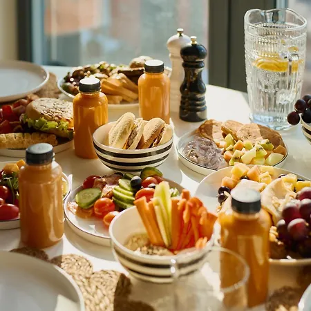Waterlane Vintage - Fitness & Parking By Downtown Aparthotel 4*